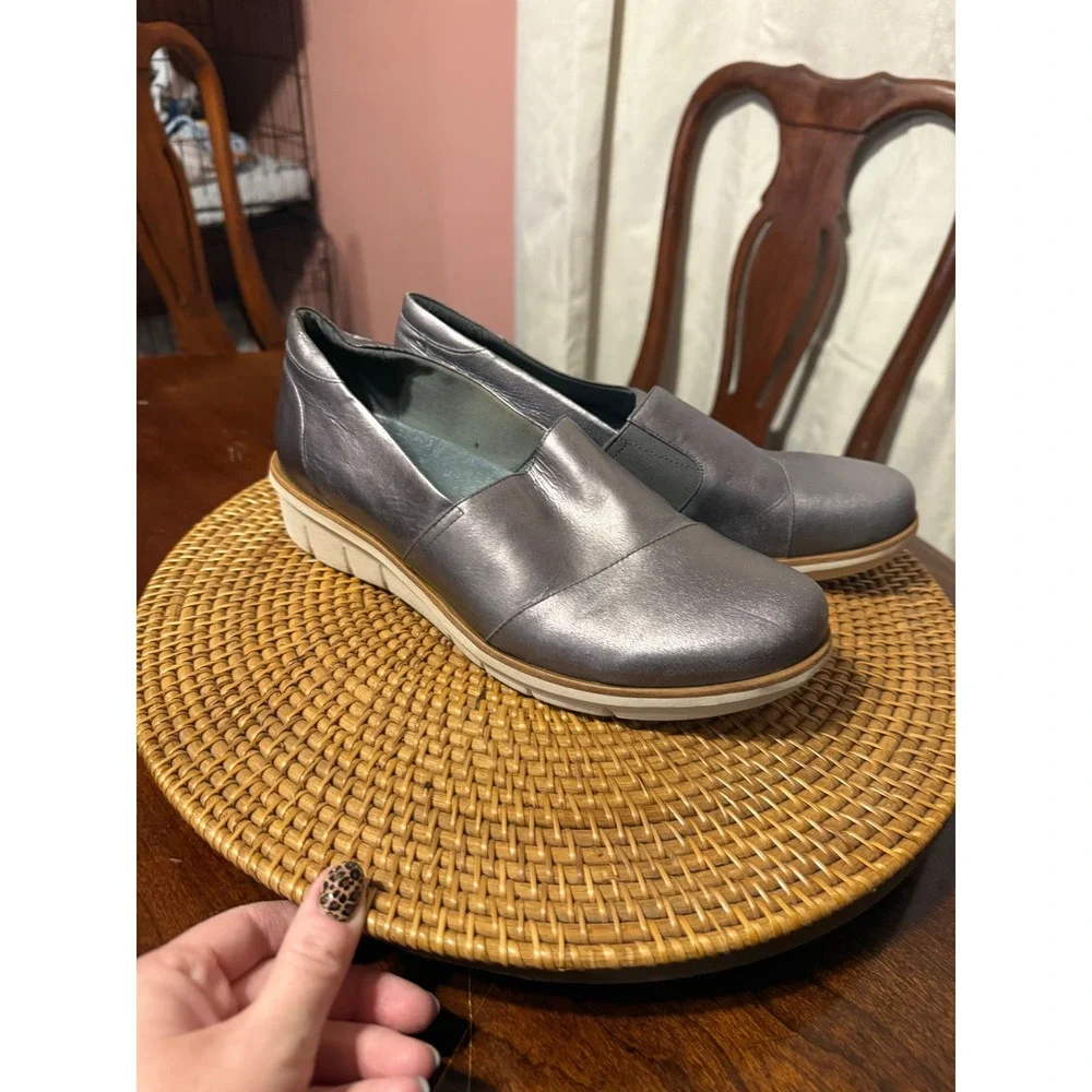 Dansko Fawna Metallic Pewter Leather Slip On Comfort Shoes Womens 41